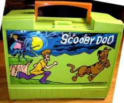 https://static.wikia.nocookie.net/scoobydoo/images/7/7b/1973_Thermos_Plastic_Scooby_Doo_Lunchbox.png/revision/latest/scale-to-width-down/250?cb=20220713030504