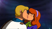 Fred and Daphne's kiss