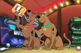 Z prawdziwym Scoobym (po prawej)