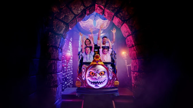 SCOOBY-DOO! Spooky Coaster