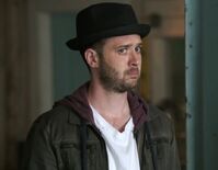 Toby Curtis (Eddie Kaye Thomas)