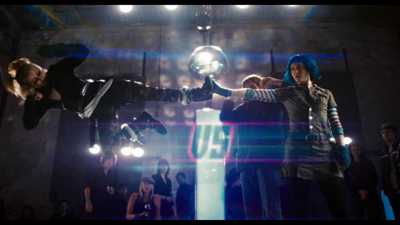 Roxie VS Ramona.png