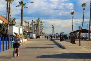The Oceanside Strand portion of California Coastal Trail, approaching the Oceanside Pier.