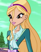 Daphne as Clover