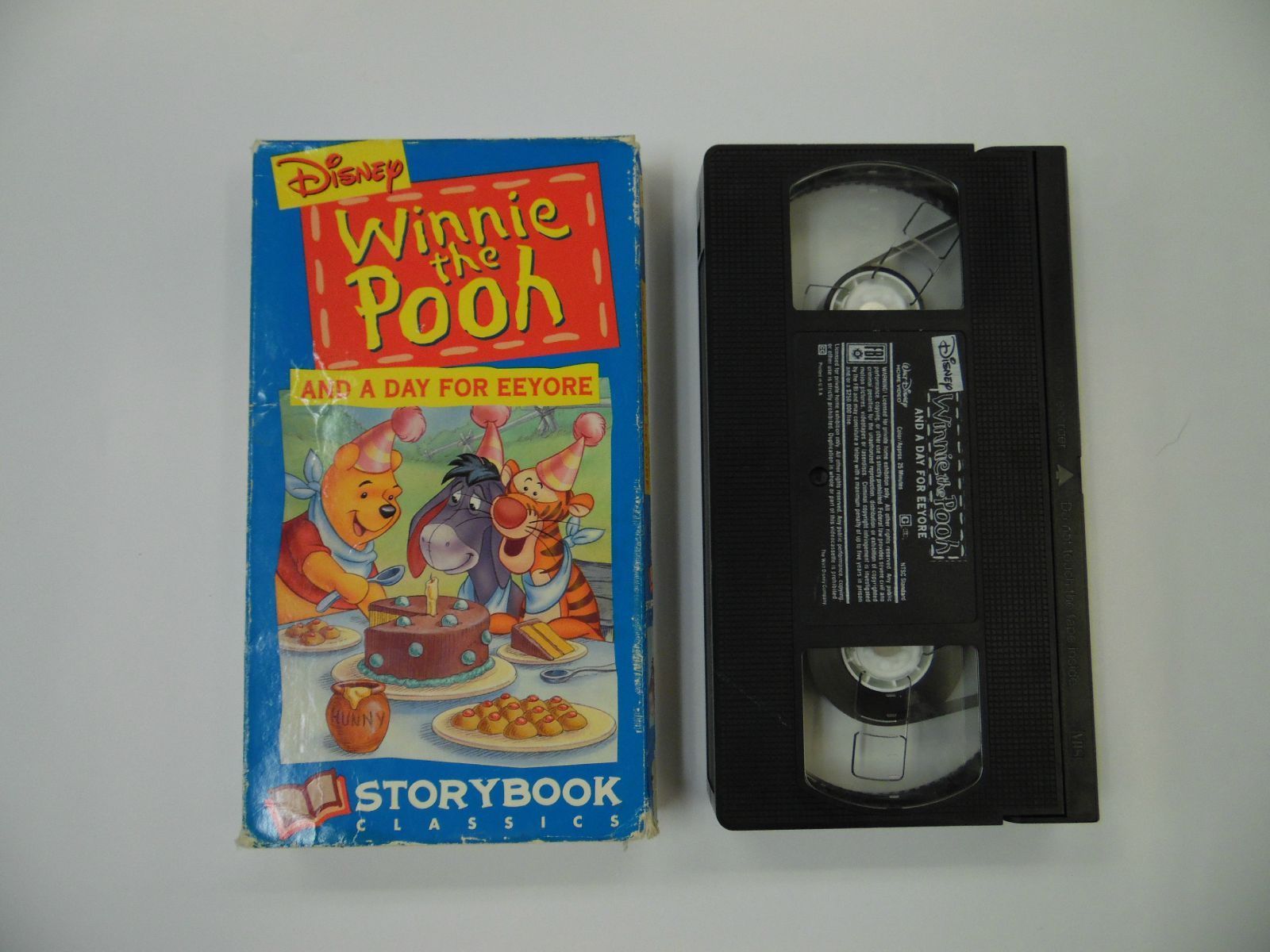 Opening And Closing To Winnie The Pooh And A Day For Eeyore 1994 Vhs From Walt Disney Home Video Distributed By Columbia Tristar Home Video Scratchpad Fandom