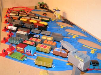 tomy thomas adventure set