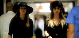 Tumblr no2rpzU6hc1tlkin1o1 500.gif