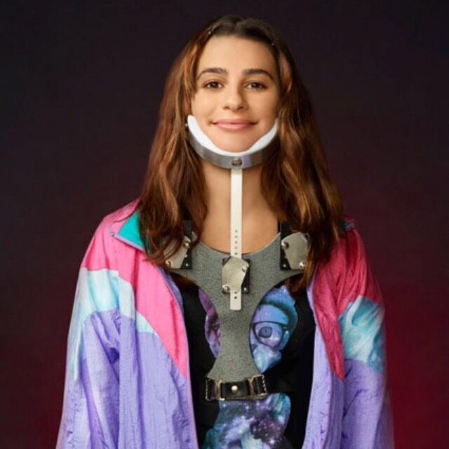 Abigail Breslin spotted wearing a full body brace on Scream Queens