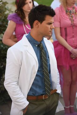 Scream Queens Season 2 Episode 6 Review: Blood Drive - TV Fanatic