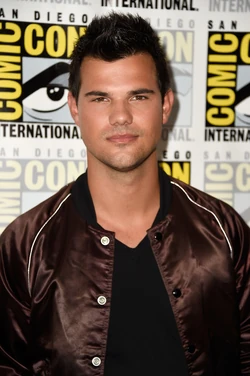 TayComic+Con+International+2016+Scream+Queens+18PuEZloHmll