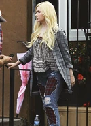 Abigail Breslin on set. (March 14, 2015)