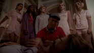 ScreamQueens106 2790