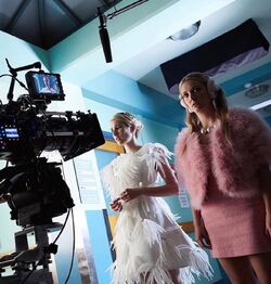 Critical Writ: Scream Queens S2 E5-6 Review: Chanel Pour Homme-icide and  Blood Drive