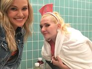 Cathy & Abi BTS 2x05.jpg (90 KB)