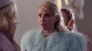 ScreamQueens105 0198