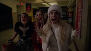 ScreamQueens111 0701