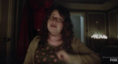 Jennifer en un directo.png