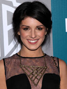 Shenae Grimes