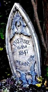 Freddie the Bat.jpg (389 KB) Freddie's tombstone in The Haunted Mansion.