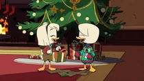 Donald and Della giving their presents