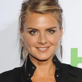 Eliza Coupe