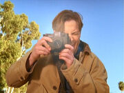 3x14 Ben takes photo