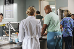 9.6 - Denise und Turk in der Cafeteria.jpg