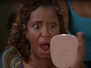 3x22 Gabriella's missing eyebrow.jpg