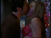 2x10 JD Elliot kiss.jpg