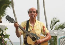 8.15 - Ted singt