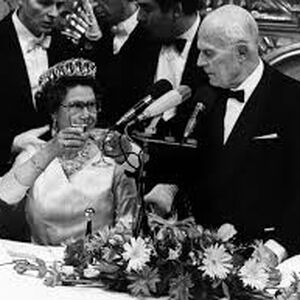 Isabel Ii Del Reino Unido Meetpedia Fandom