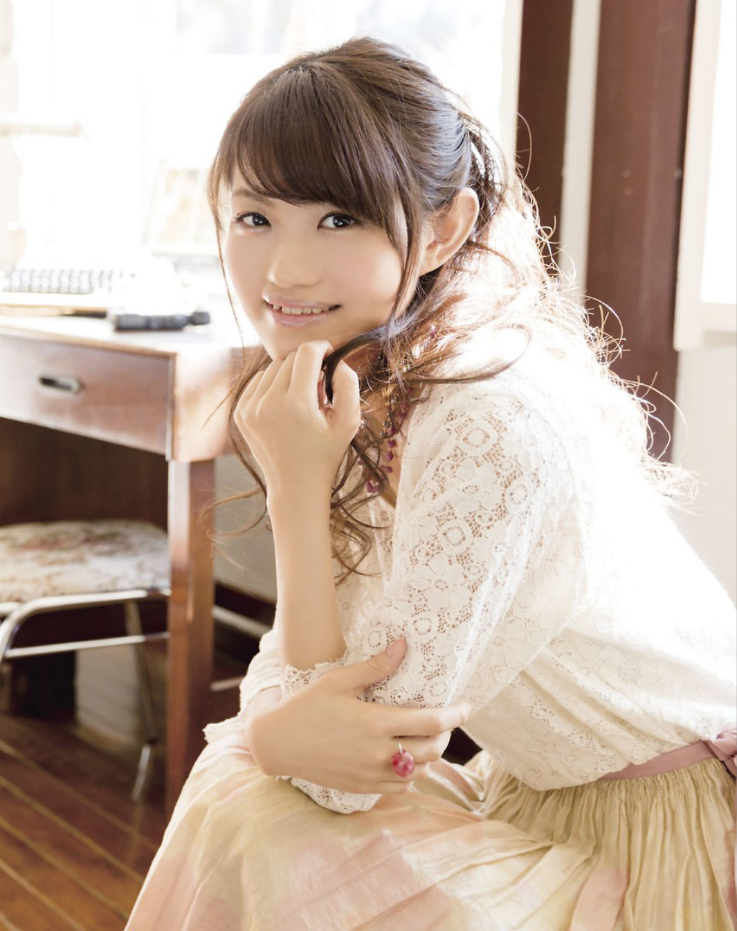 Saori Hayami (29 de Maio de 1991), Artista