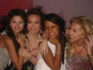 Selenagomez-daily 2843129.jpg (54 KB)