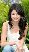 Selena-sweet-selena-gomez-14388475-360-640