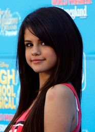 Selena Gomez World Premiere Disney Channel kR03KypcwXOl