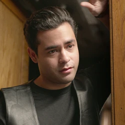 Selena 101 Gabriel Chavarria as AB.jpg