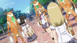 Garie attacks Hibiki's Friends