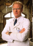 Hank Hastings (Ed Begley Jr.) (récurrent saison 3-7)