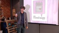 Javi presentando la aplicación Mestruapp (9x04)