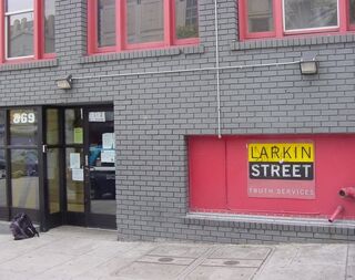 Lark inn.jpg