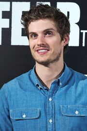 Daniel Sharman 2017