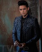 Shadowhunters - Temporada 2 - Magnus