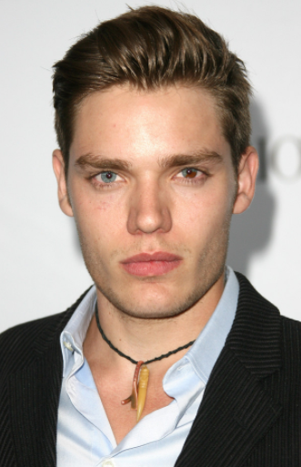 Dominic Sherwood Shadowhunterstv Wiki Fandom