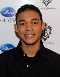 Roshon Fegan 002