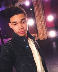 Roshon-fegan-1451773081