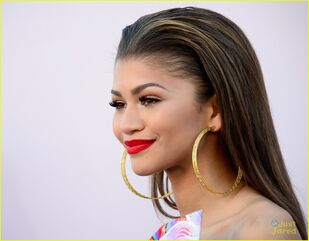 Zendaya-debra-lee-predinner-bet-awards-2014-06