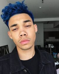 Roshonbluehair