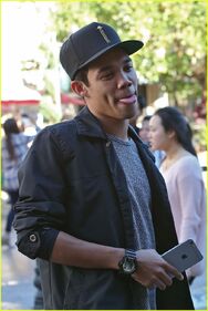 Roshon-fagen-new-song-he-produced-and-wrote-04