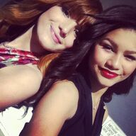 Zendaya-and-bella-bella-thorne-31610186-500-500