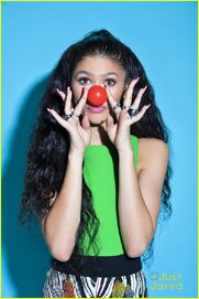 Bridgit-mendler-zendaya-red-nose-day-06